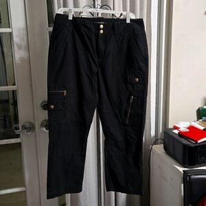 Lauren Ralph Lauren Black Straight Leg Cargo Pants, size 8. Gold hardware EUC